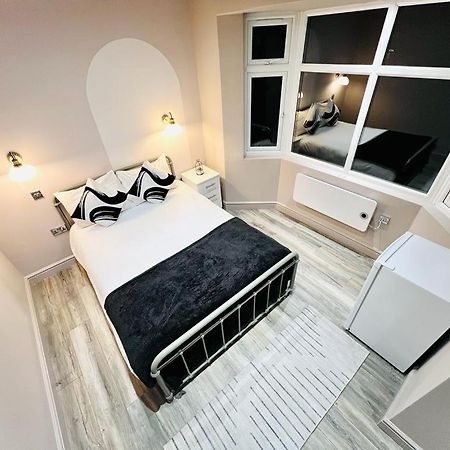 London Crescent House Top Location Ensuites Rooms Great Value Zewnętrze zdjęcie
