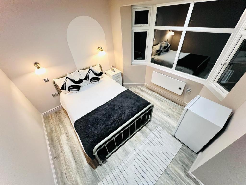 London Crescent House Top Location Ensuites Rooms Great Value Zewnętrze zdjęcie